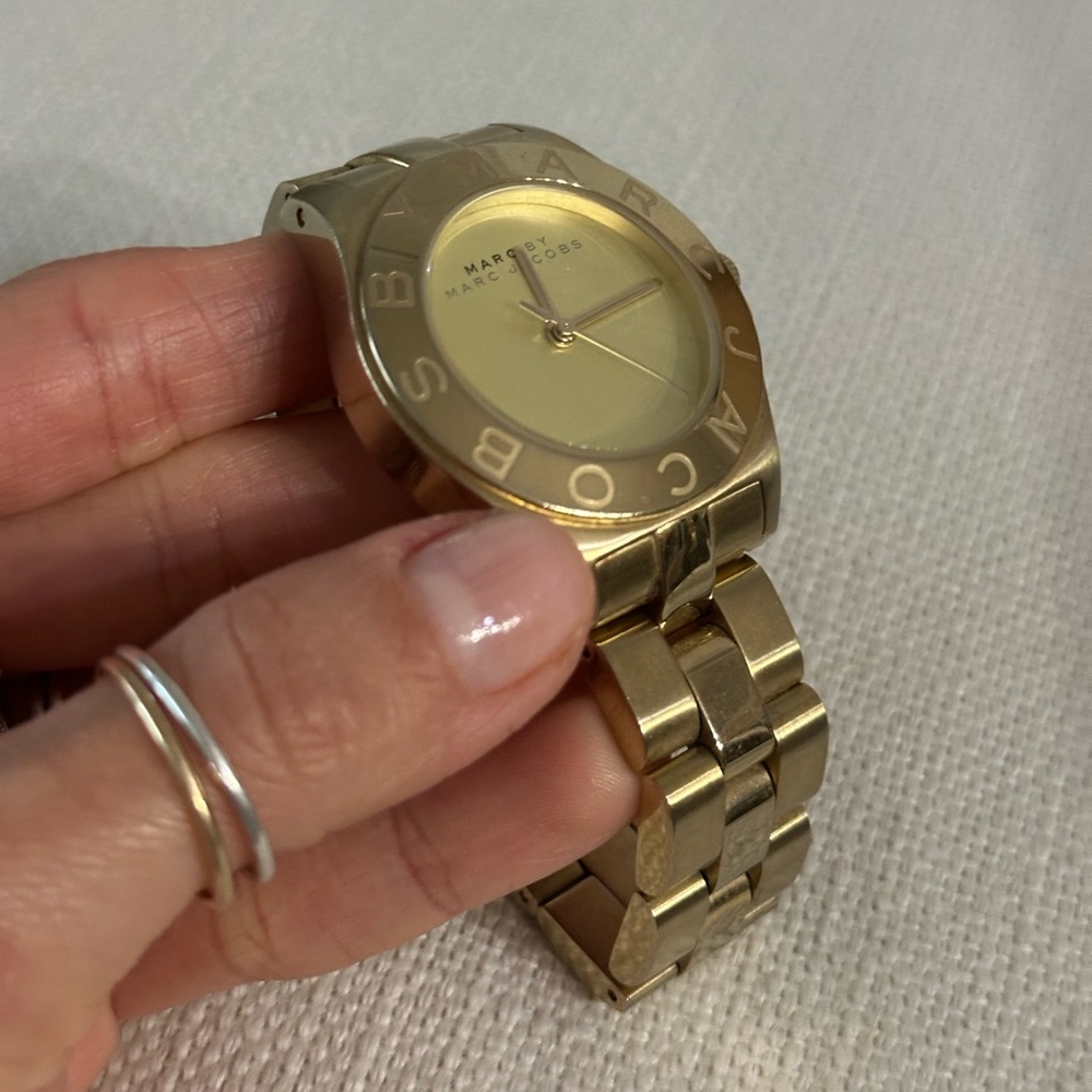 Marc Jacobs Blade Gold Dial Gold-tone Ladies Watch